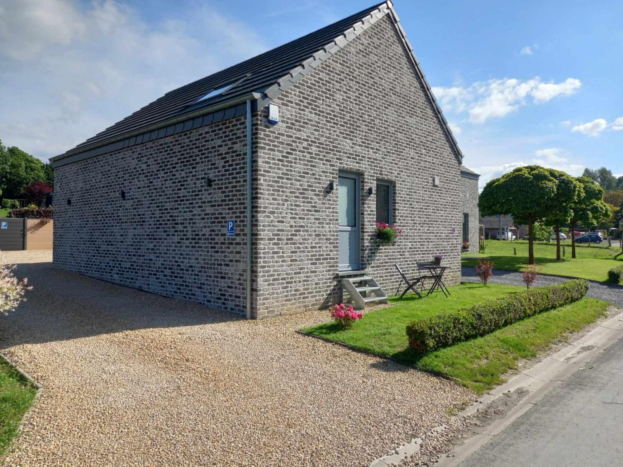 Hour House - Esc'Appart Houyet Exterior foto